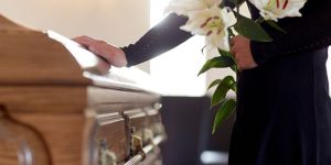 Lưu ý để không mơ lại thấy đám ma nữa